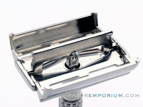 1960 F3 Flair Tip Super Speed DE Safety Razor Set w/ White Case & Blade Bank