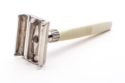 1980's Gillette Slim Twist Double Edge Safety Razor Set| Original Condition