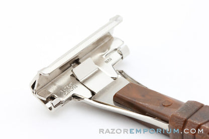1960s Schick Grip Injector Safety Type L Razor w Tennis/Golf Handle - Good
