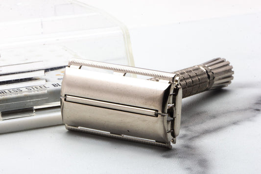 1966 L4 Gillette Flare Tip Super Speed Safety Razor Set | Original Condition