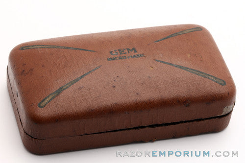 1930's GEM Micromatic Razor Single Edge TTO in Brown Case