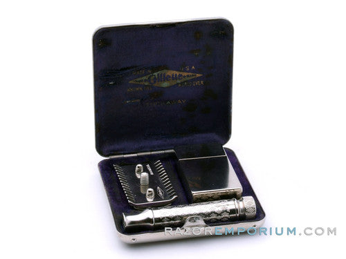 1930's Gillette NEW Deluxe Norfolk Tuckaway DE Safety Razor Set