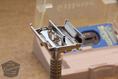Gillette 1957 Regular / Flair Tip DE Super Speed in Tan Case - C4
