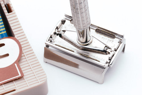1956 Gillette Regular Flare Tip Double Edge Super Speed Set - B1