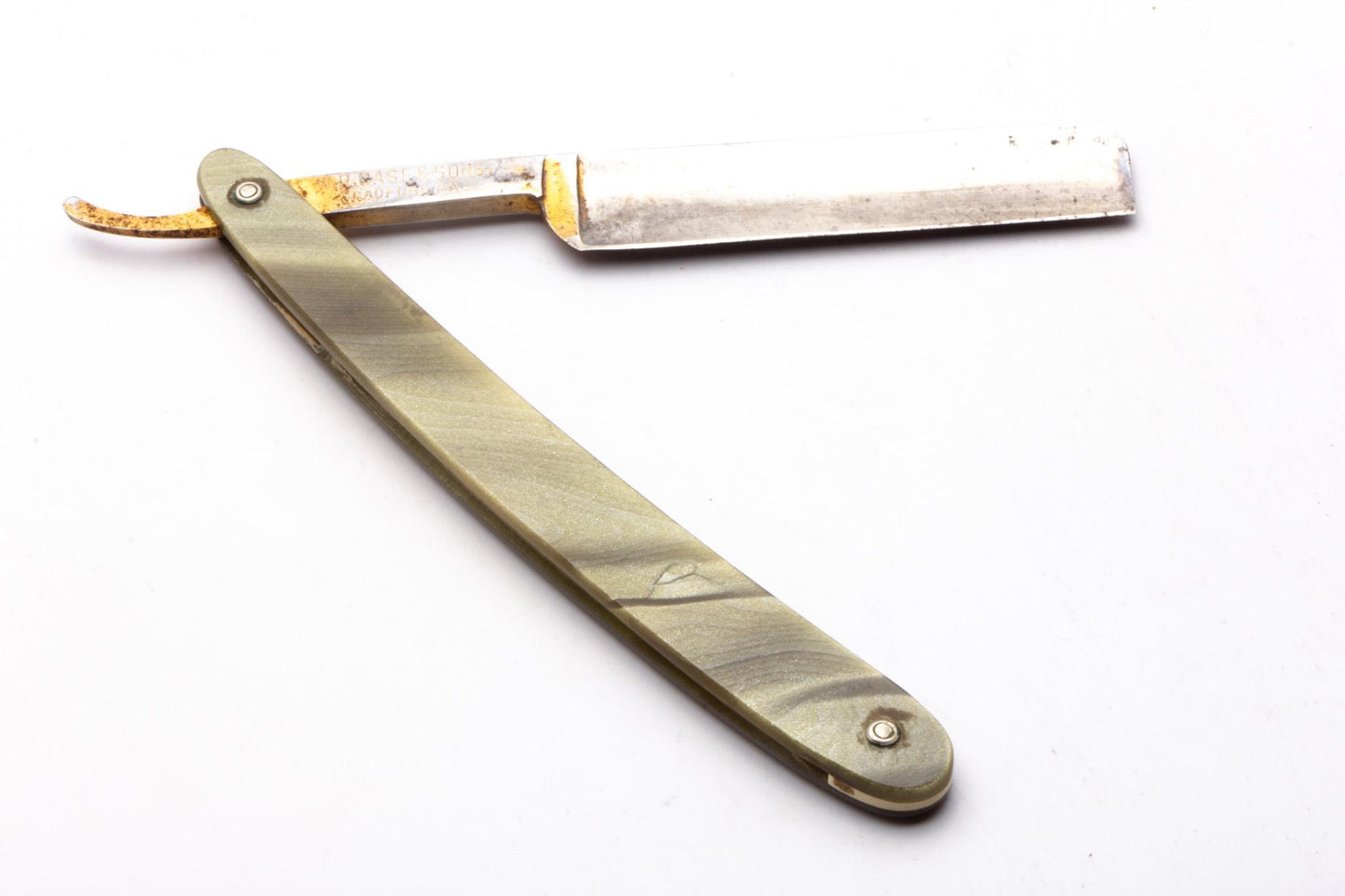 5/8" Gold Nugget W.R Case & Sons Classics on Clearance Straight Razor