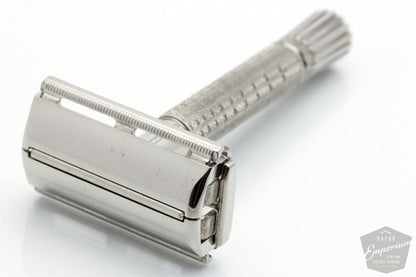 1960 Gillette F2 Flair Tip Super Speed Safety Razor