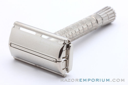 1957 Gillette C1 Flair Tip - Regular Super Speed Safety Razor