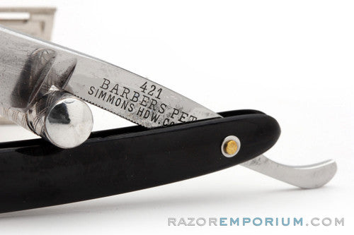 9/16" 421 Barbers Pet Straight Razor by Simmons Hardware | Germany