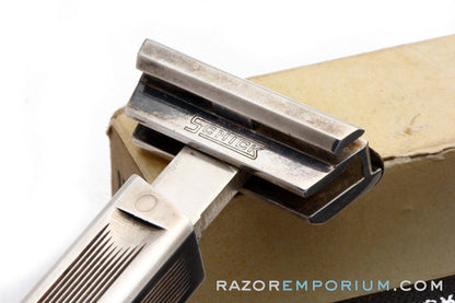 1927-32 Schick Type B Single Edge Repeating Injector Safety Razor Set