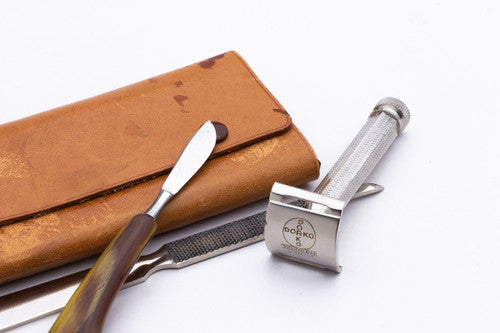1970's Dorko Mustache & Eyebrow DE Safety Razor Travel Set