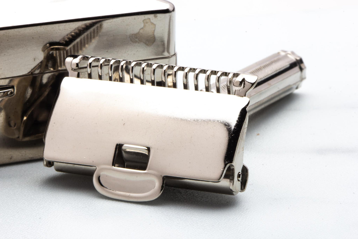 1920's Gem Single Edge Safety Razor Set in Metal Case | Original Condition