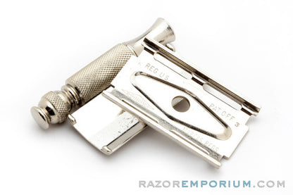 1965 Gillette Travel Tech DE Safety Razor K3