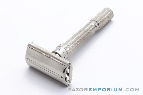 1966 Gillette Slim Adjustable Double Edge Safety Razor Set L1