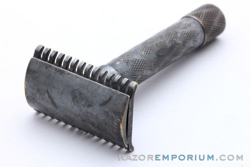 1922 Gillette New Improved Richwood Safety Razor Set - Gorgeous Patina