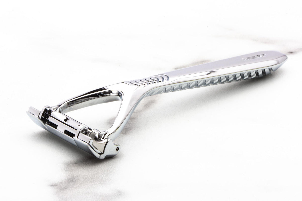 Leaf | The Leaf Two Double Blade Pivoting Razor Kit - Chrome