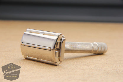 Gillette 1947-1950 Notched Super Speed Safety Razor DE