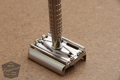 Gillette 1966 Flair Tip Super Speed DE Safety Razor -- L2
