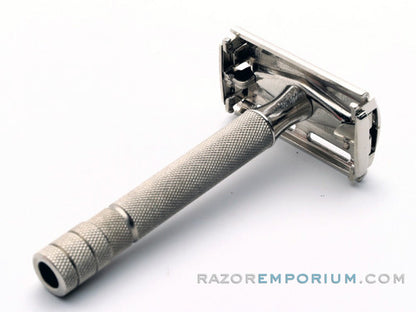 1940's Super Speed DE Safety Razor w/ Original Red Case & Blades
