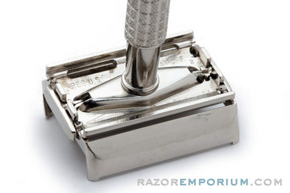 1954 Gillette Flare Tip Super Speed Safety Razor Z2 - Good