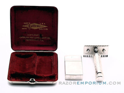 1922 Gillette New Improved Tuckaway Style Travel DE Safety Razor Set | Jacksonville, Fla.