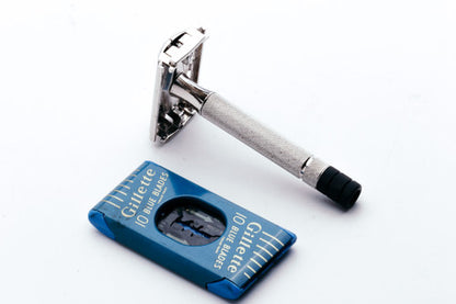 1952 Gillette Black Tip Super Speed Safety Razor + Case