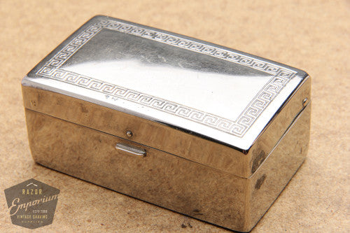 Gillette 1926 Silver NEW Bostonian DE Safety Razor in Original Metal Case