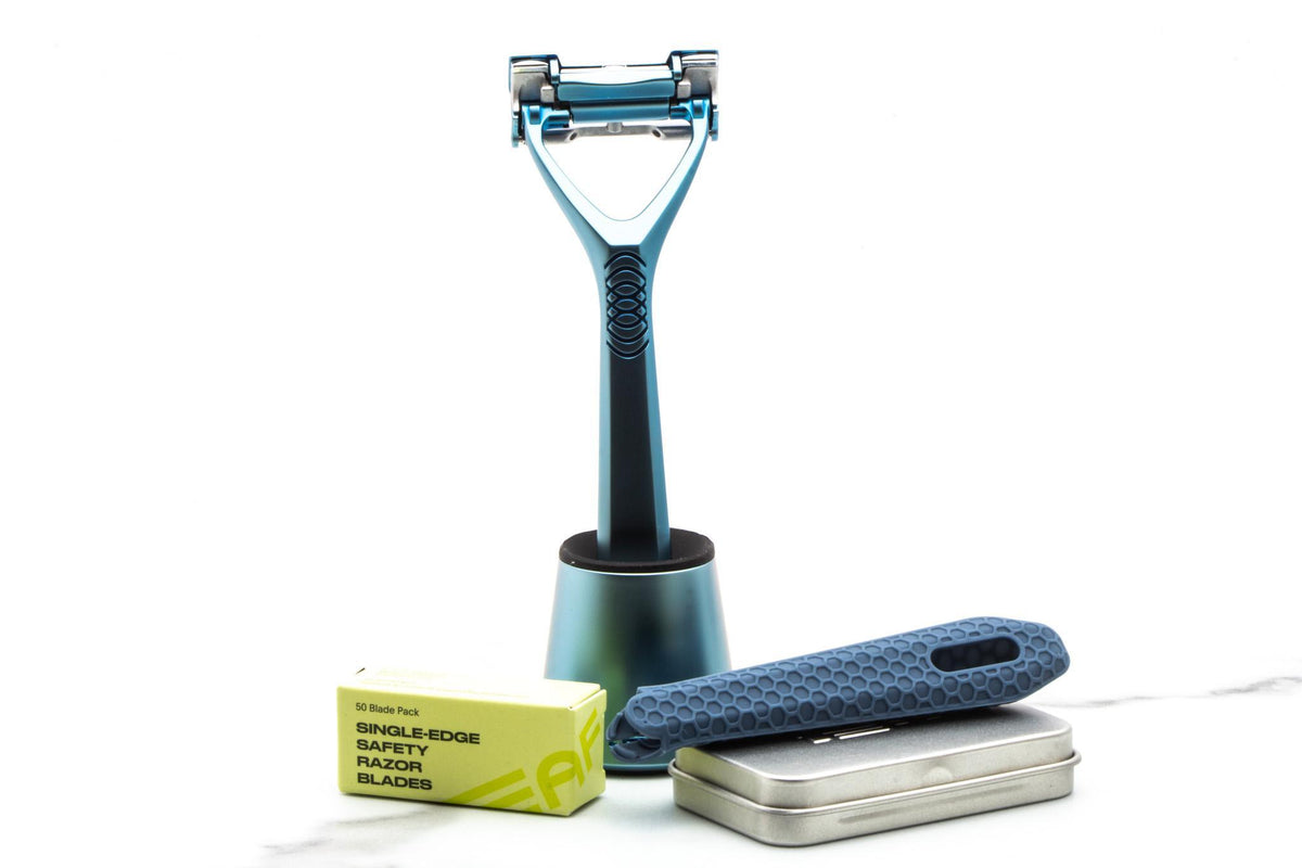 Leaf | The Leaf Two Double Blade Pivoting Razor Kit - Glacier