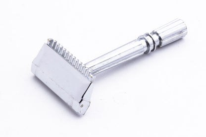 1940's Gem Micromatic SE Safety Razor w/ Cream Bakelite Case