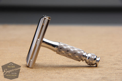 Gillette 1970 Mini Ball End Tech 3 Piece DE Razor w/ Etched Logo Cap - P3