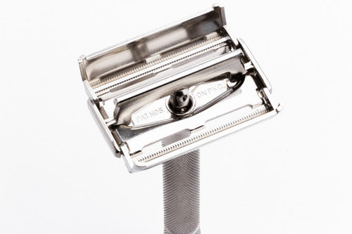 1953 Gillette Super Speed Double Edge Safety Razor in Blue Case Y3
