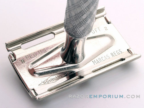 1971 R2 Gillette Ball End Tech Spiral Handle DE Safety Razor | Marca Regs