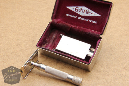 Gillette 1934 No. 88 Silver NEW Long Comb DE Safety Razor w/ Metal Case - Made in England