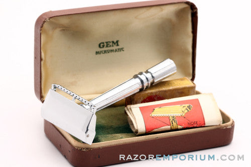 1930's GEM Micromatic Razor Single Edge TTO in Brown Case w/ Instructions