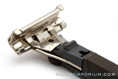 1960's Schick Adjustable Single Edge Injector Safety Razor - Excellent
