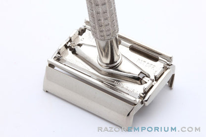 1957 Gillette C1 Flair Tip - Regular Super Speed Safety Razor