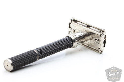 Gillette 1975 Super 109 Adjustable Double Edge Safety Razor