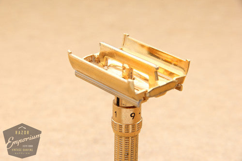 Gillette 1966 Gold Slim Aristocrat Adjustable Safety Razor L1 w/ Original Case