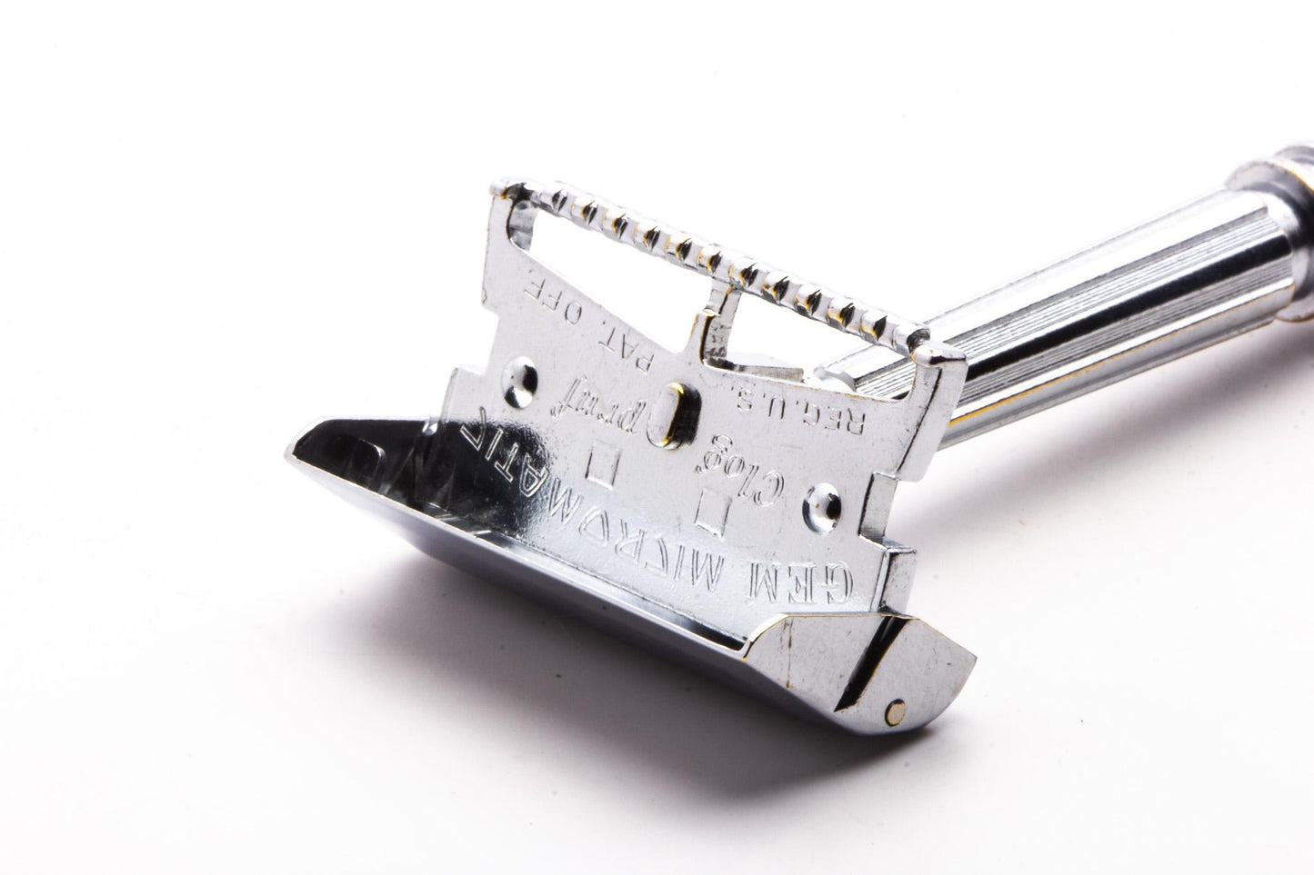 1930's Gem Micromatic Closed Comb Single Edge Safety Razor | Original Condition