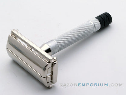 1951  W3 Gillette Black Tip DE Super Speed Safety Razor