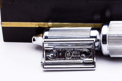 1940s Stahly Live Blade Wind-Up Vibrating DE Safety Razor Set