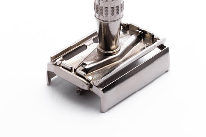 1959 E1 Gillette Heavy Red Tip DE Super Speed Safety Razor Set | Original Condition