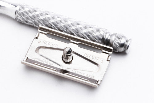 1971 Gillette Aluminum Spiral Handle Tech Safety Razor R1