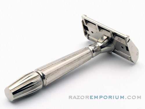 1940's Gem Micromatic Bullet Tip Single Edge Safety Razor