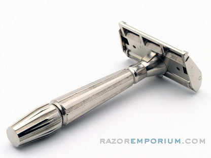 1940's Gem Micromatic Bullet Tip Single Edge Safety Razor