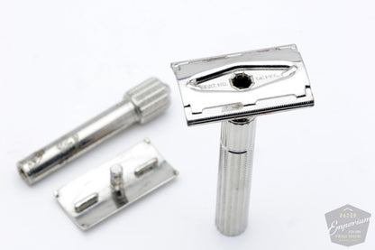 1978 Gillette Y2 Psycho Tech DE Safety Razor with Key