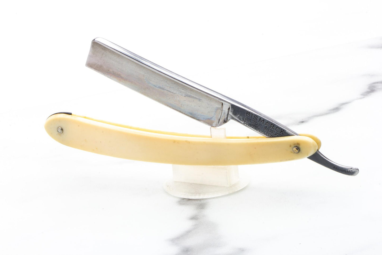 5/8" Restored Dovo Bismarck 406 Straight Razor With Coffin