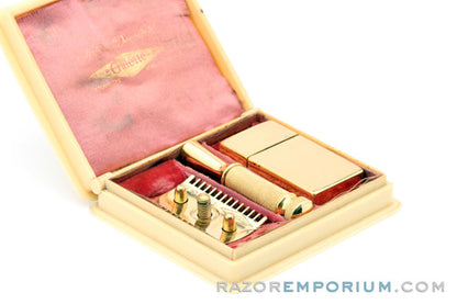 1920 Gillette Milady Decollete DE Safety Razor in White Case