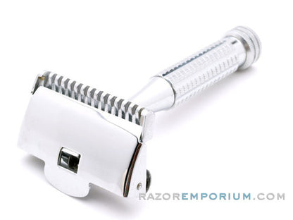 1930's Ever-Ready 1912 British Made Single Edge Safety Razor & Stropper in Cream Bakelite Snap Case