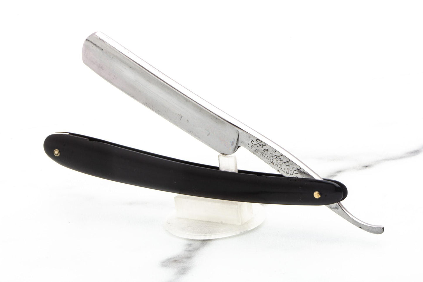5/8" Vintage Restored "The Artist" Hamburg-Ground Straight Razor