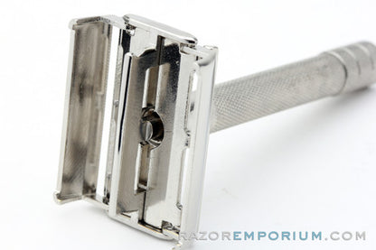 1940s Gillette British Rocket DE Safety Razor